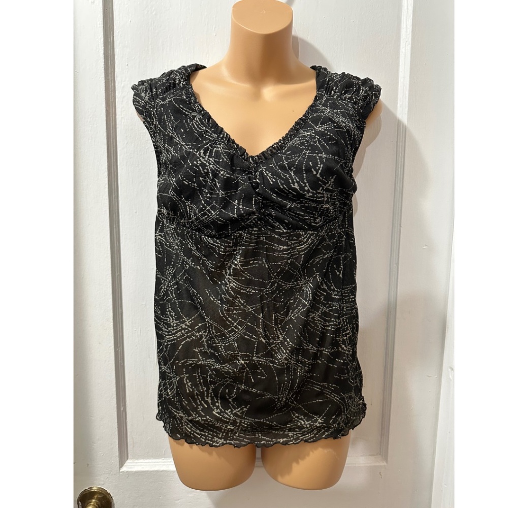 Merona Black Cap Sleeve Short Sleeve Top in M